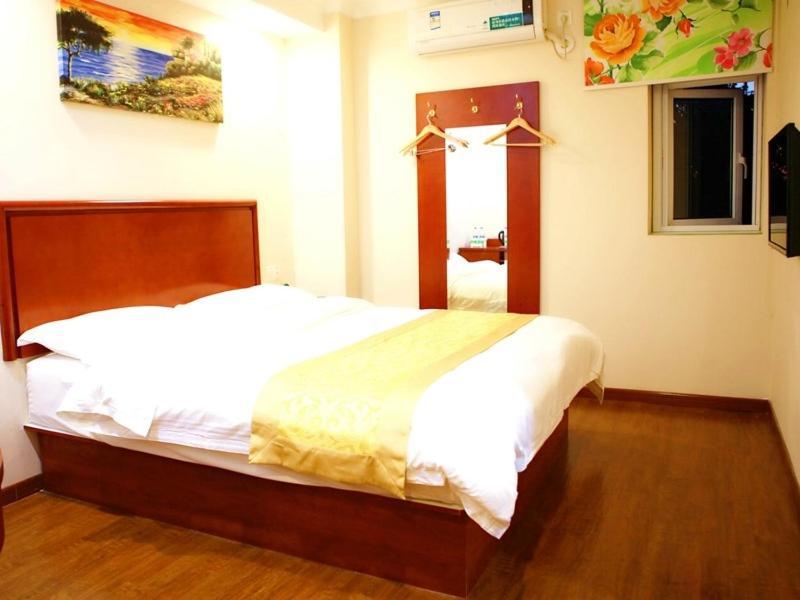 Greentree Inn Shanghai Hongqiao Hub Cao'An Road Huajiang Branch Road Express Hotel Jiading Exterior foto